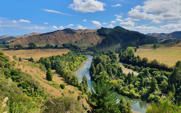 tangata-whenua-given-role-in-council-s-climate-change-initiative-awa-fm